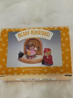 Merry Miniatures Bashful Visitors 3-Piece Collectible Figurine Set Halloween The